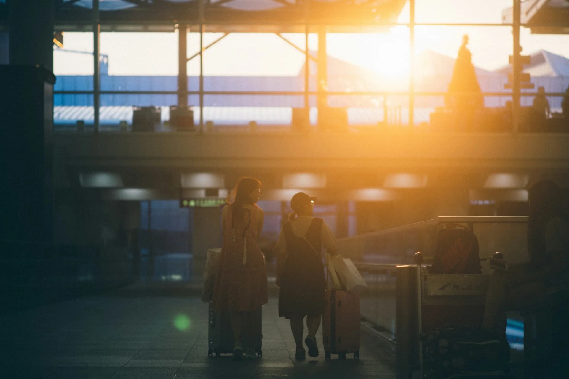Family Ski Transfer Checklist — Booking, Packing, and Arrival