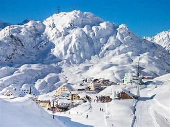 St. Anton am Arlberg: Aktivitäten, Anreise und Mobilität vor Ort